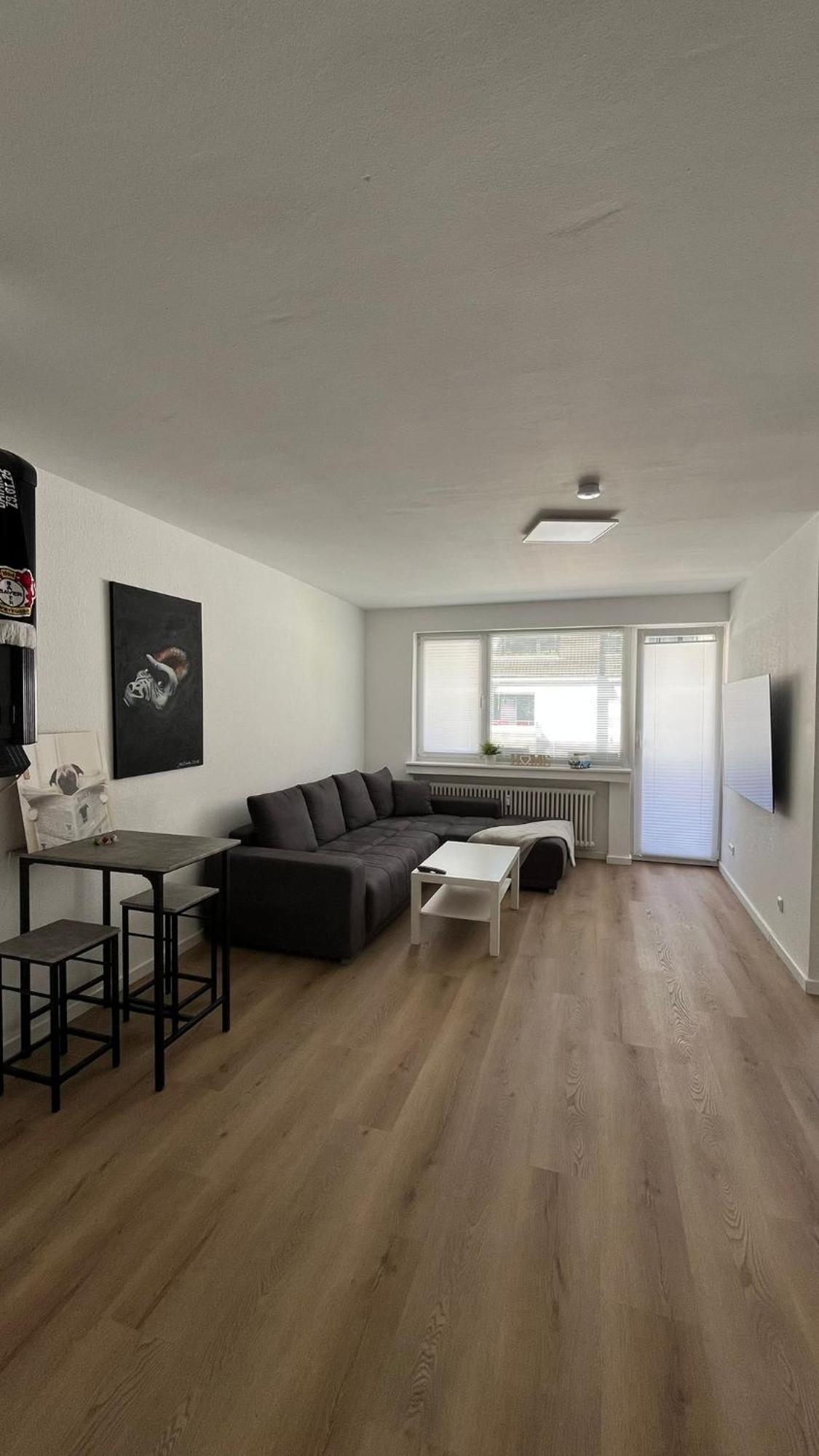 Apartment Zentrales Und Renoviertes Nähe Medienhafen Mit Balkon *