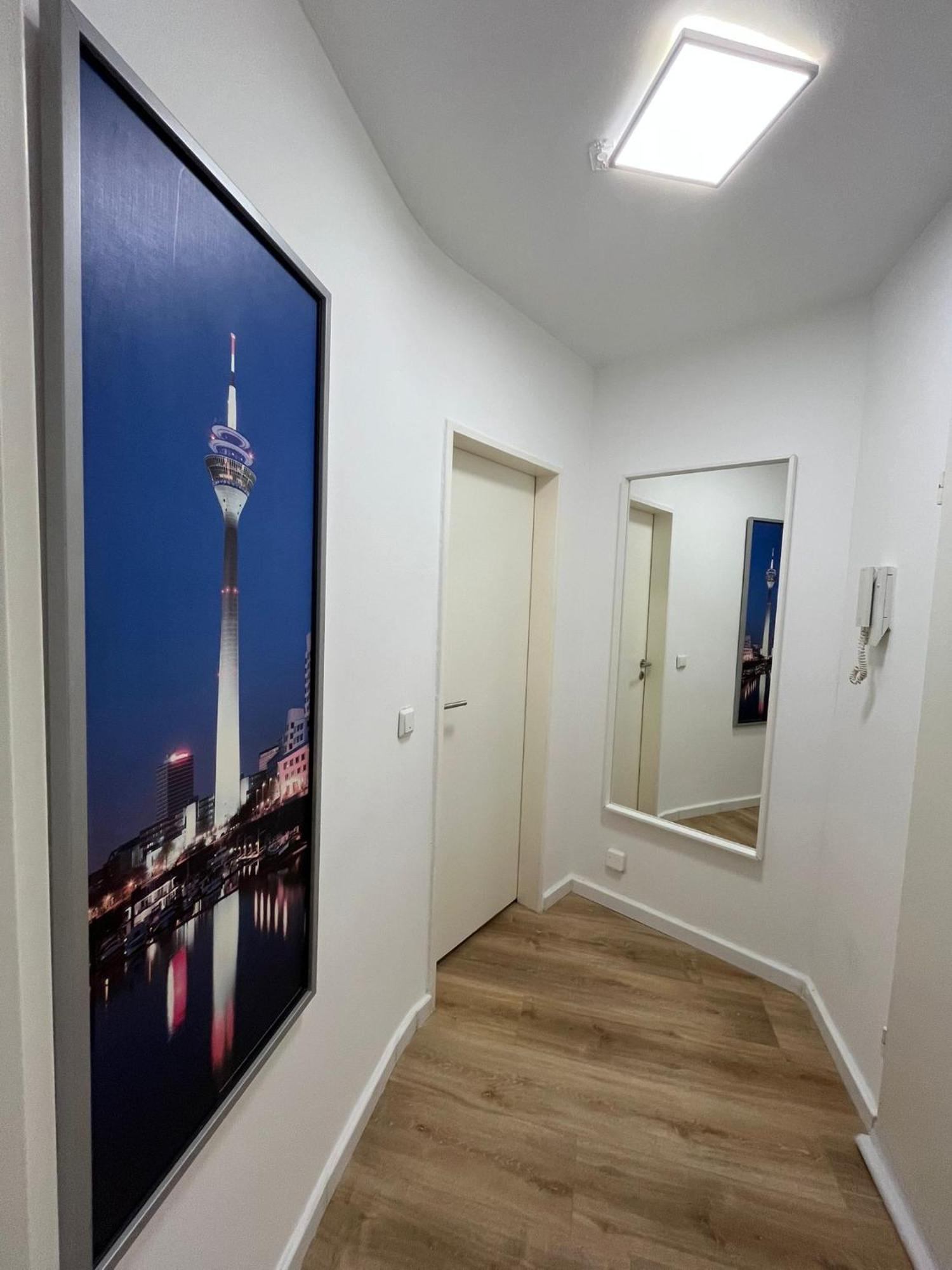 Appartement Zentrales Und Renoviertes Naehe Medienhafen Mit Balkon Düsseldorf